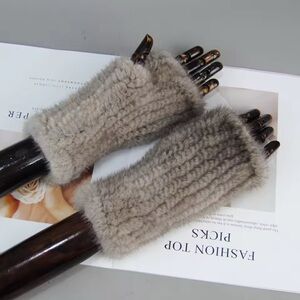 Mink fingerless gloves